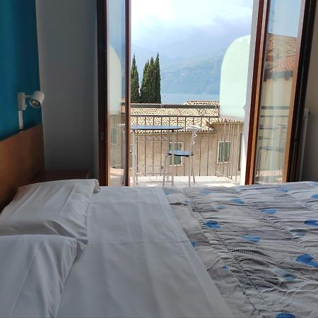 Hotel Luisa Brenzone sul Garda Luaran gambar