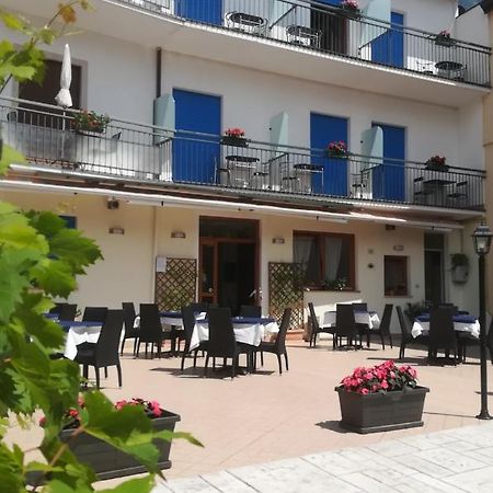 Hotel Luisa Brenzone sul Garda Luaran gambar