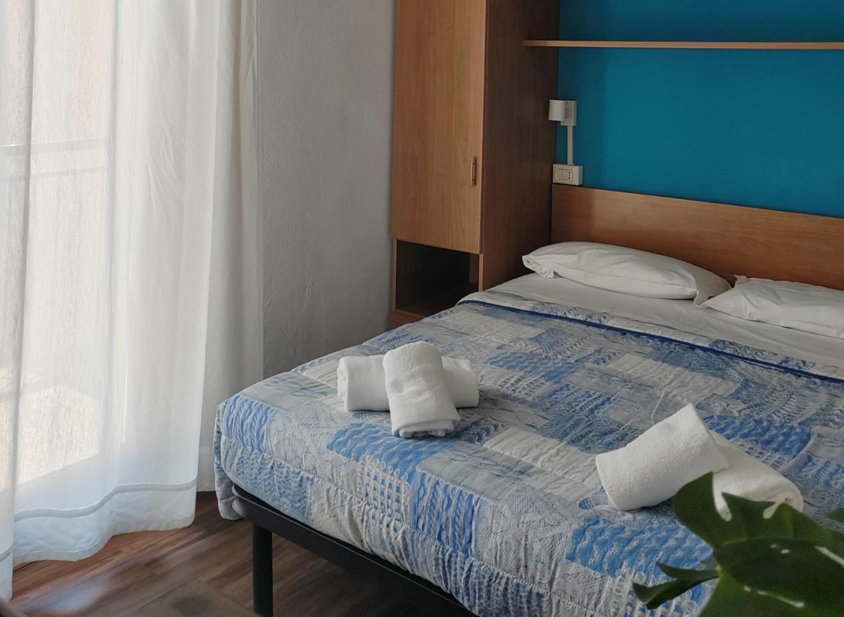 Hotel Luisa Brenzone sul Garda Luaran gambar