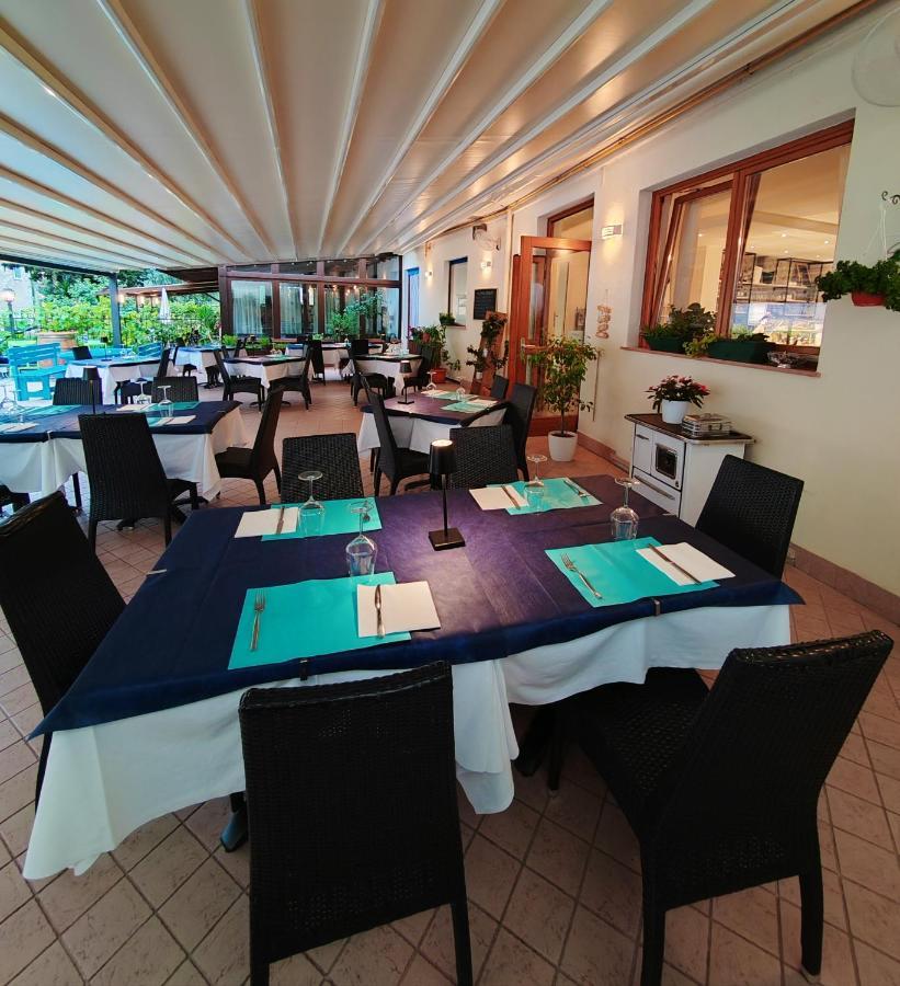 Hotel Luisa Brenzone sul Garda Luaran gambar